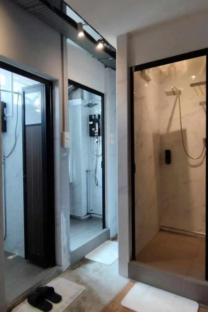Beat. Capsule Hostel @ Boat Quay Capsule hotel Singapore
