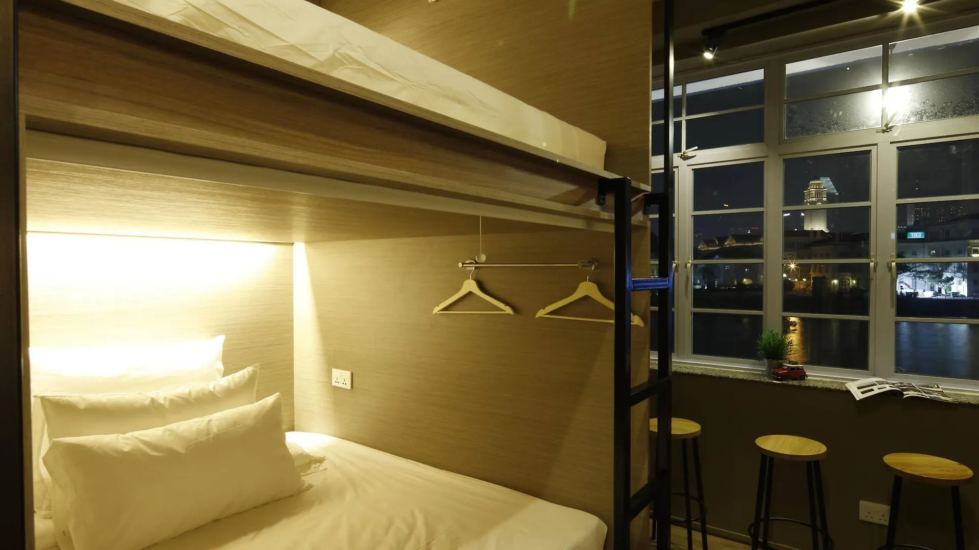 Beat. Capsule Hostel @ Boat Quay 2*, Singapore Singapore